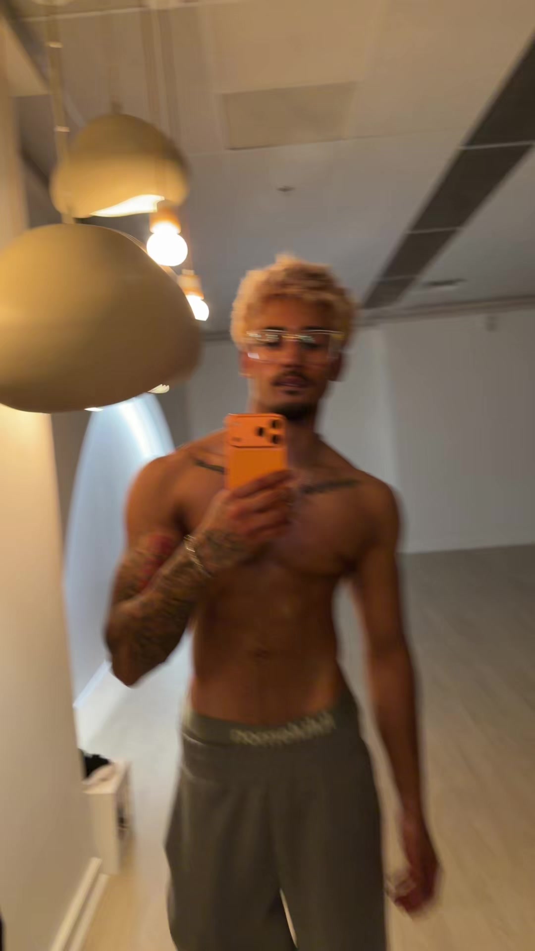@chris.nikoo