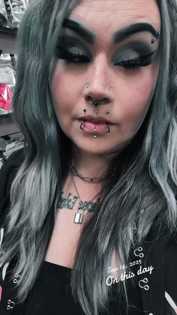 @🖤💚MamaSkittles💚🖤