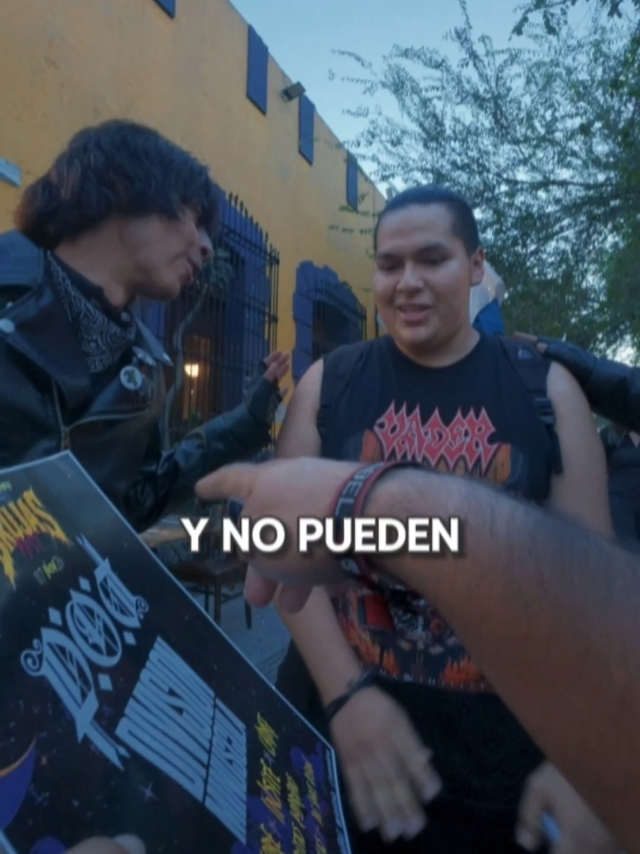 @Audífono
