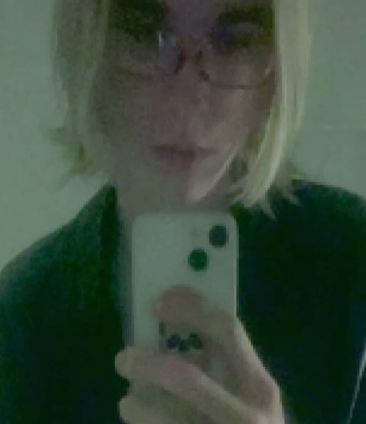 @artificialgirl