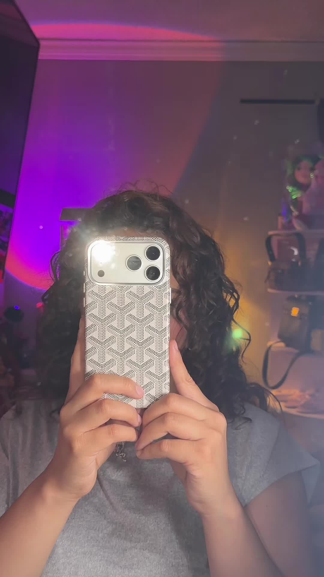 @aolanymorie