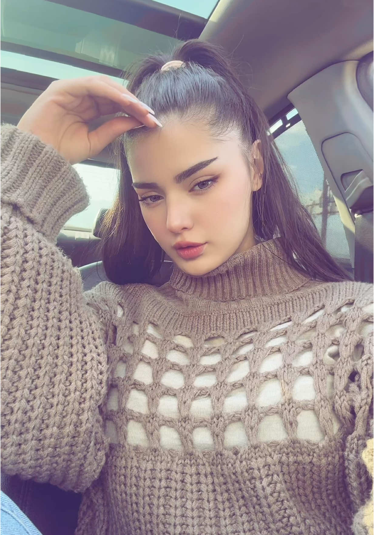 @Yasllina