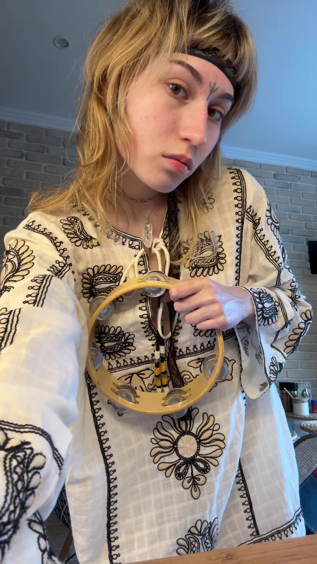 @Lesya