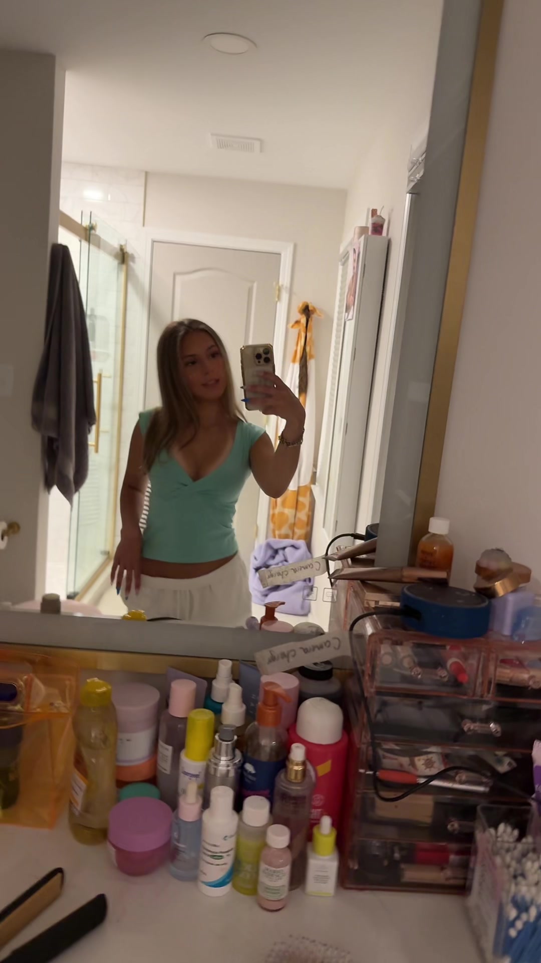@???