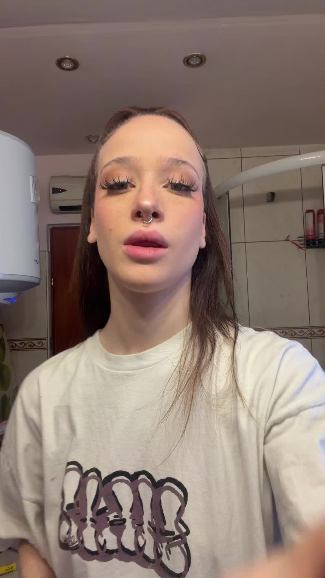 @bruxye