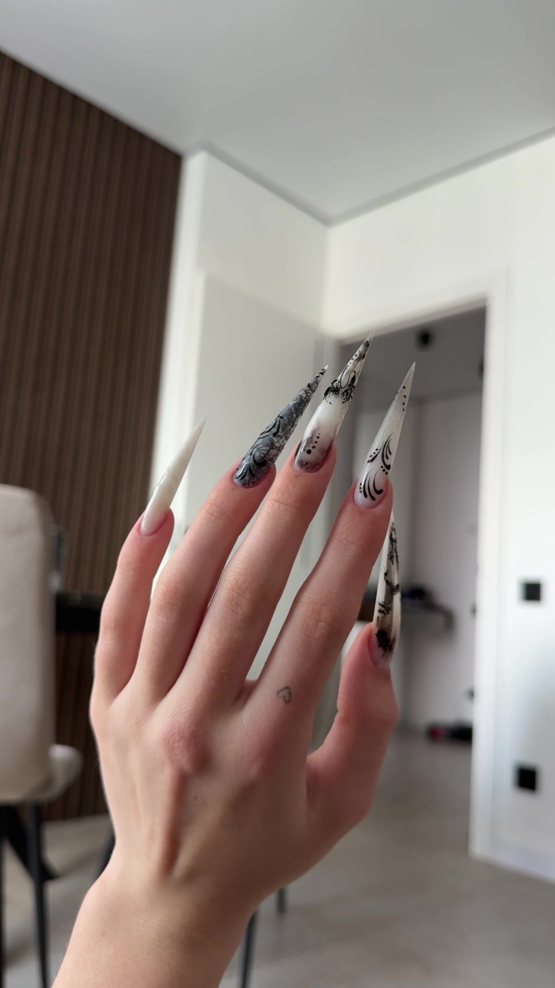@Олександра🚬