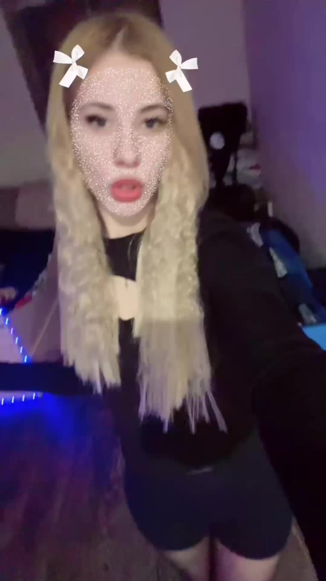 @Анька