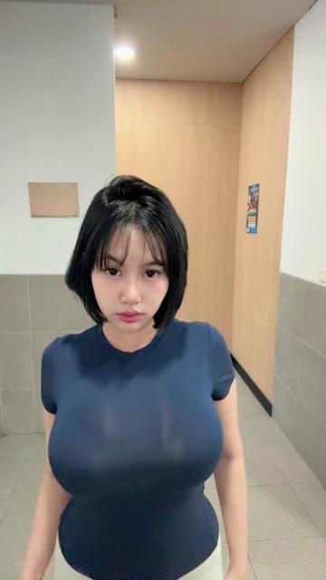 @Yourelvvreal