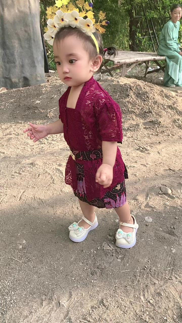 @Ayu Shinta Dewi