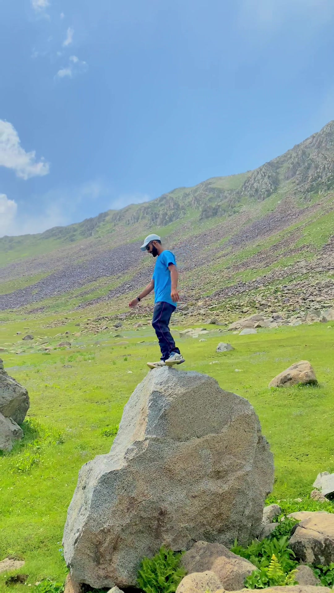 @🏔️ HᴜBʙɪ KʜAɴ 🌲