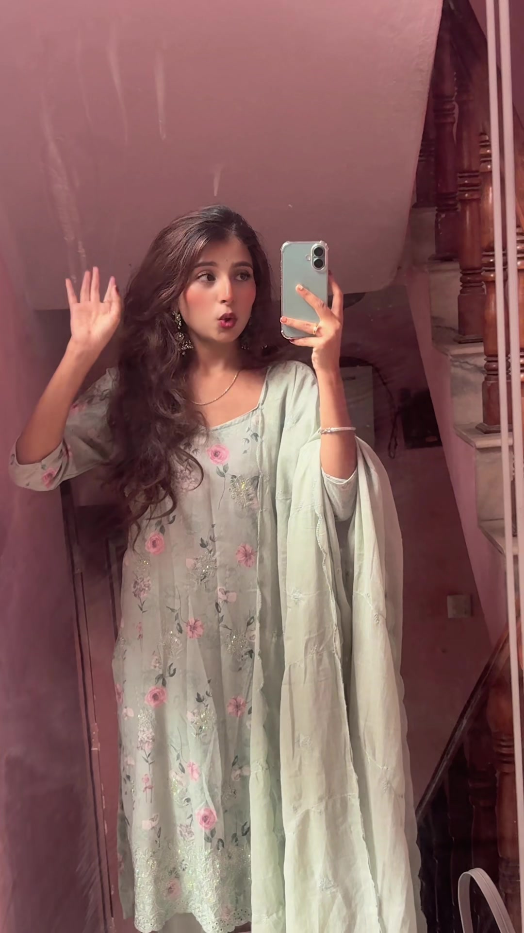 @श्रुति✨