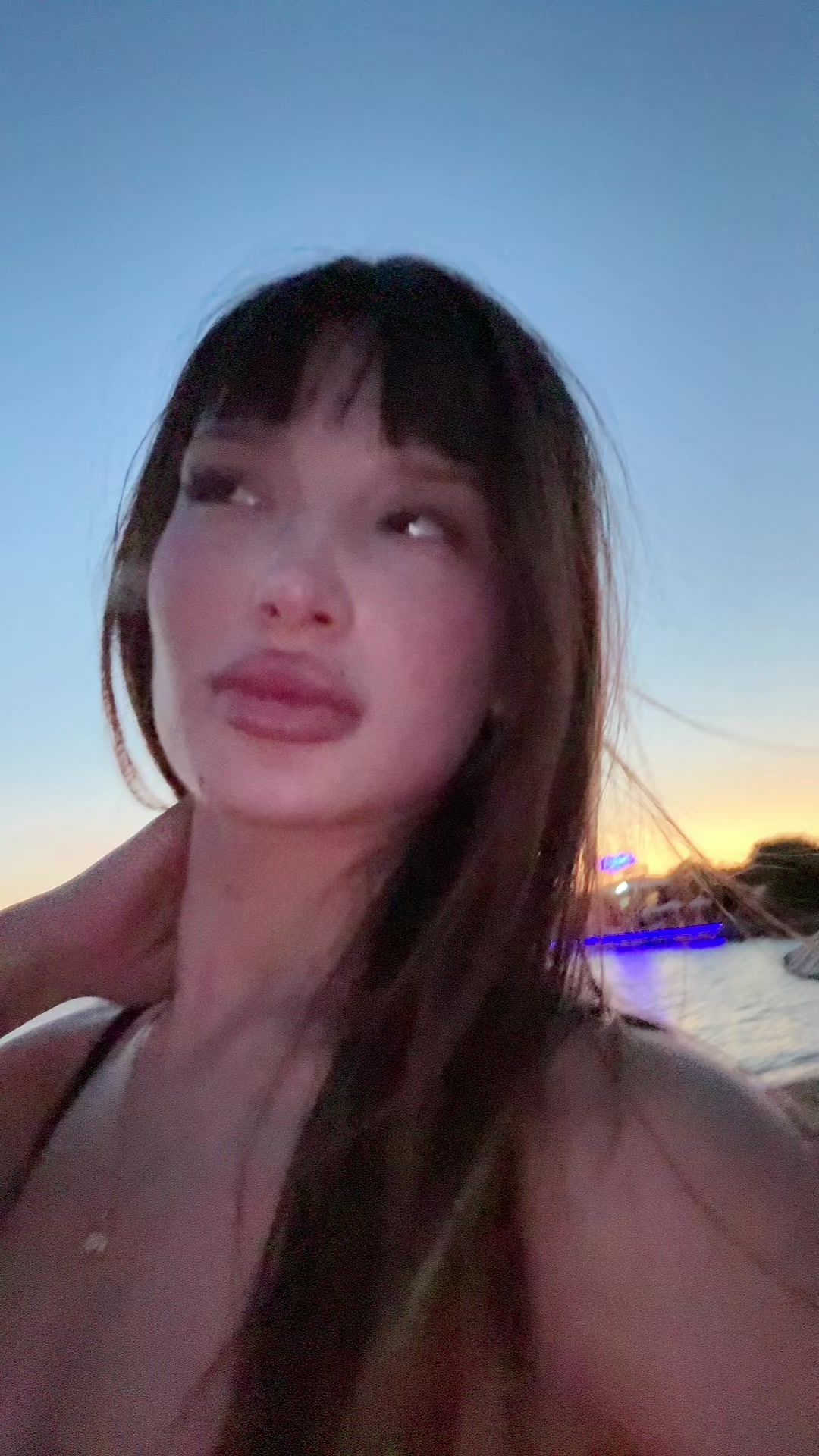 @☠️