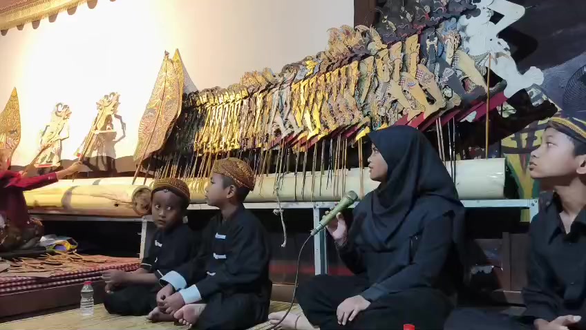 @RasyidaKamilaDalangperempuan
