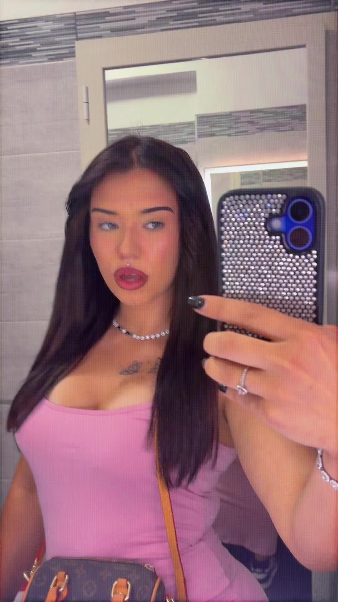 @denisa_pralea