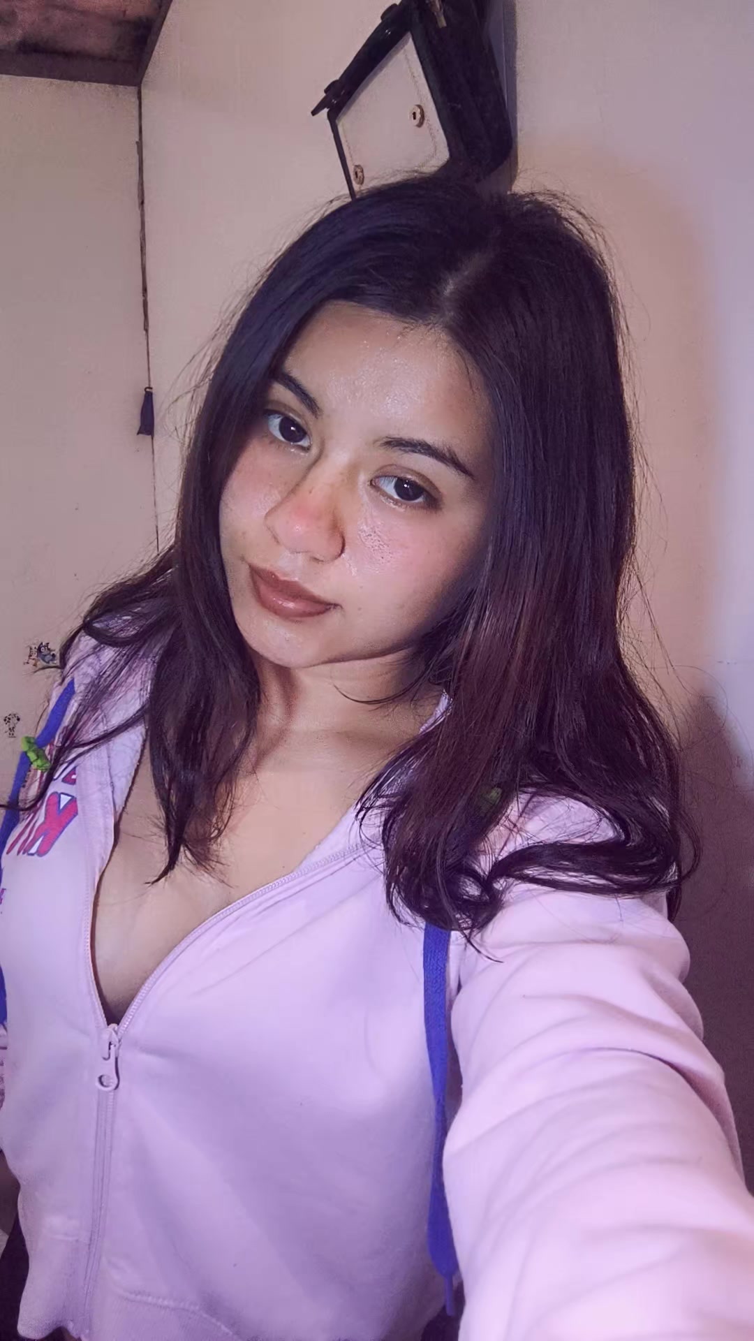 @...