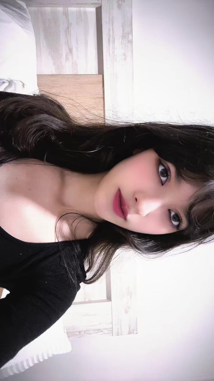 @Ana Carolina 🖤