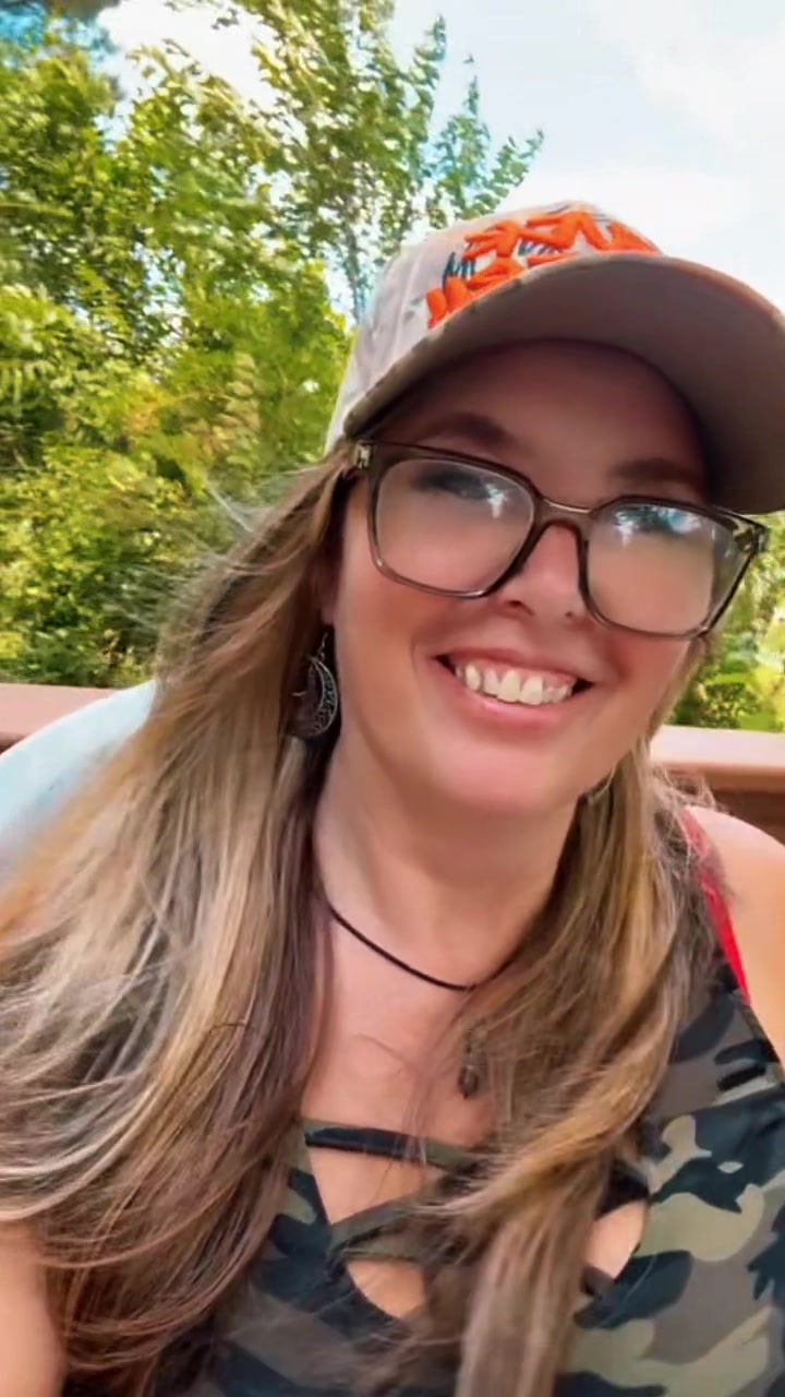 @JulieMarieRiggs