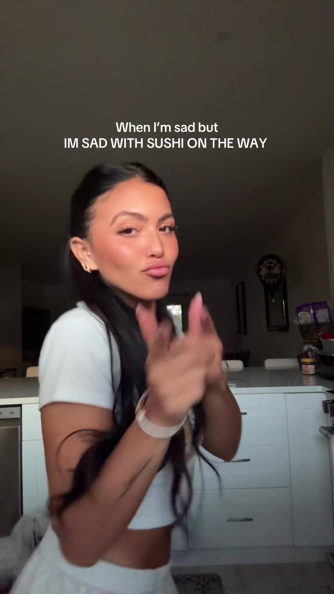 @lola