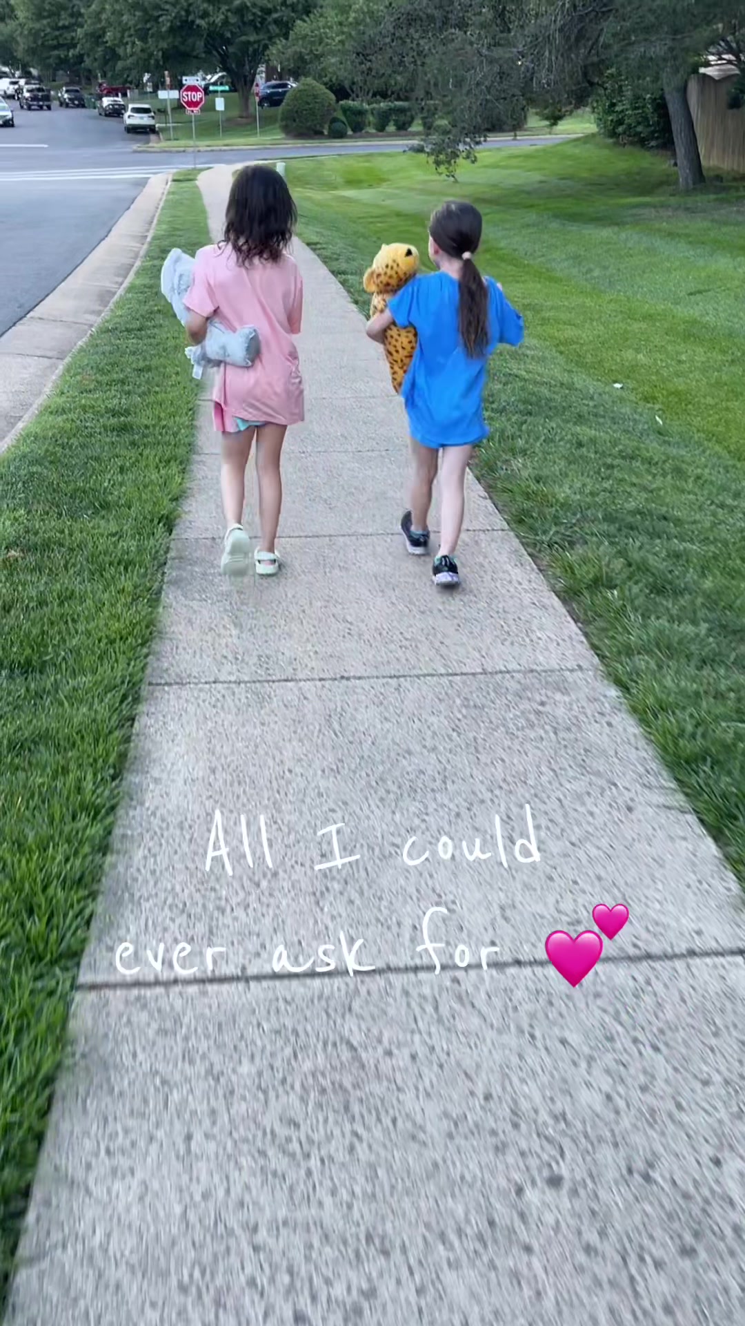 @Nicole | Girl Mom ✌🏼