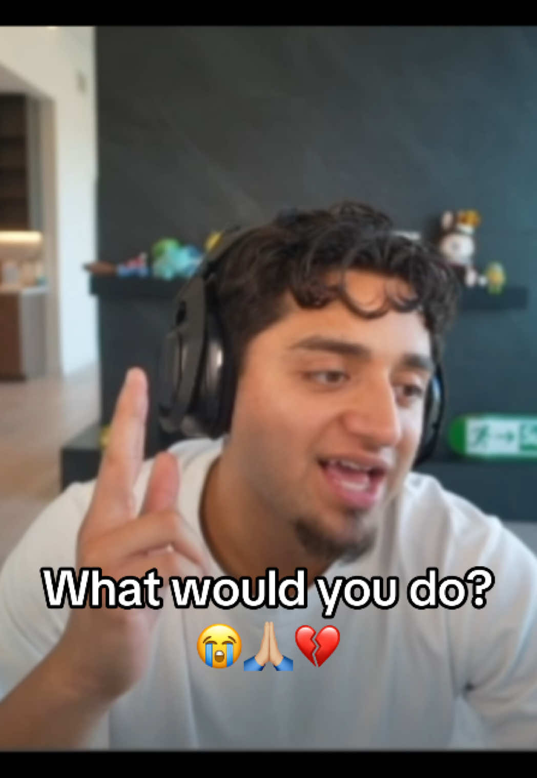 @jamesitolivee