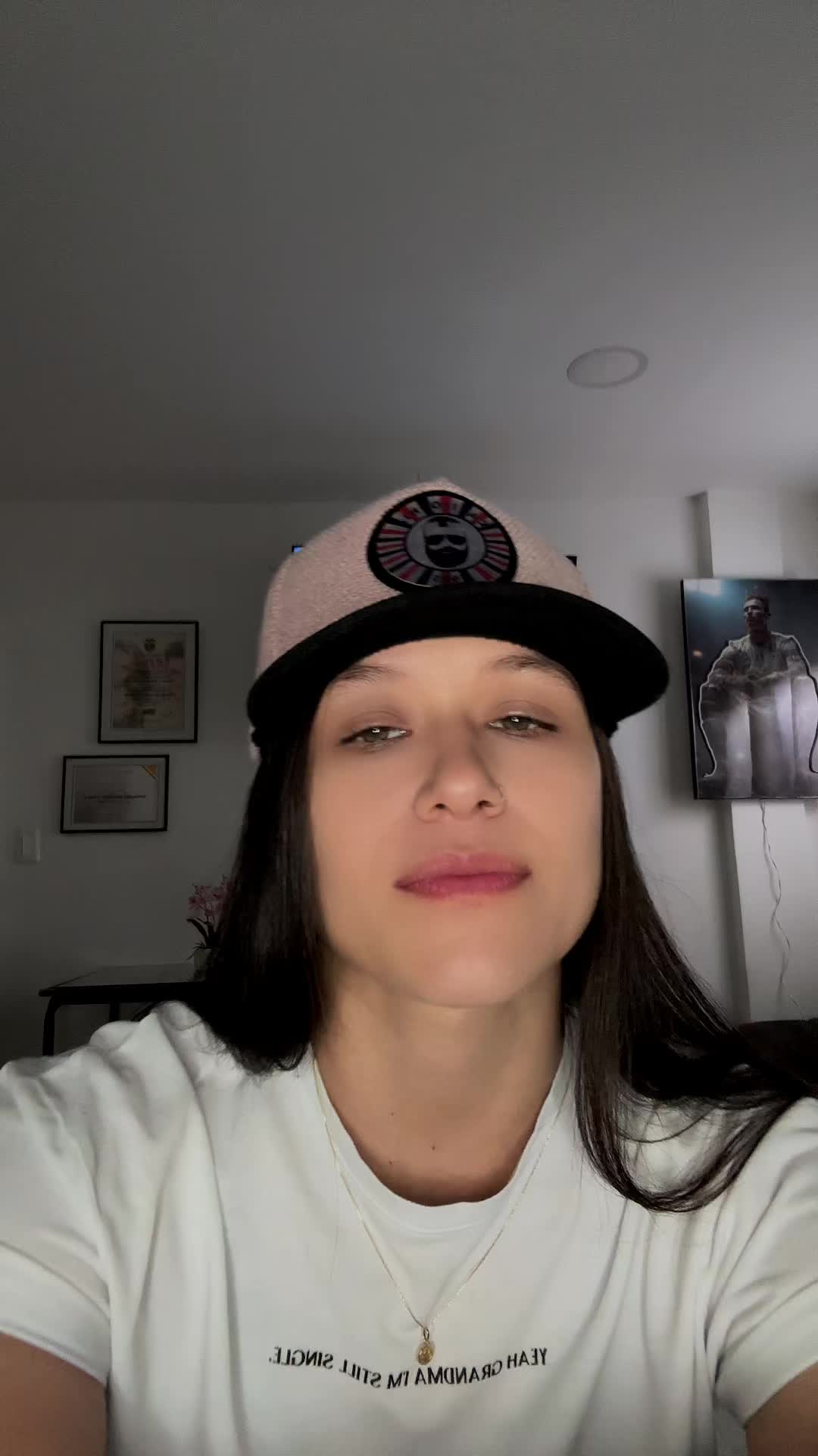 @CAMILA 🦍
