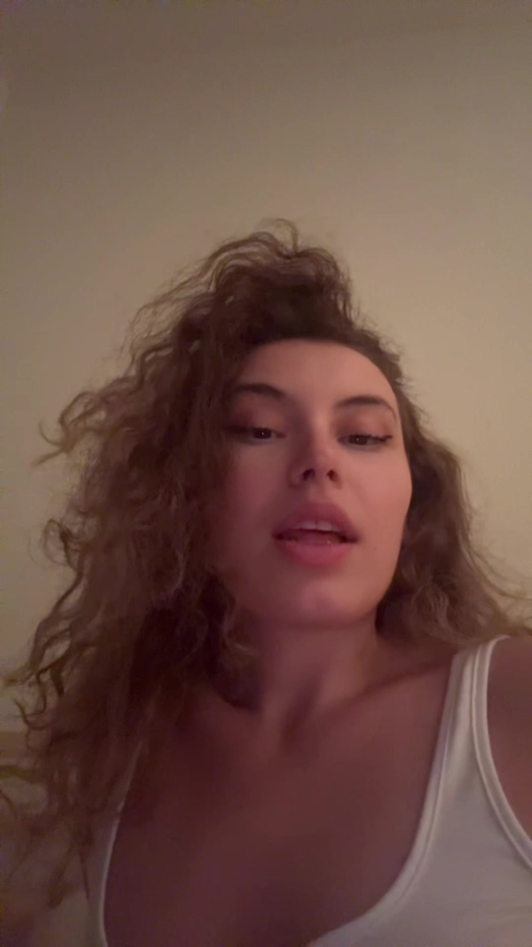 @Sara🇦🇱