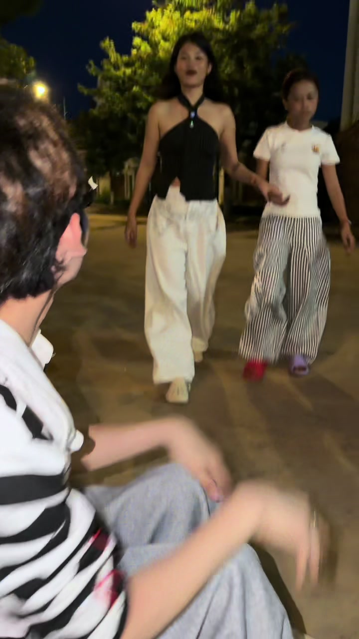 @Ph&uuml; V&icirc;&icirc;
