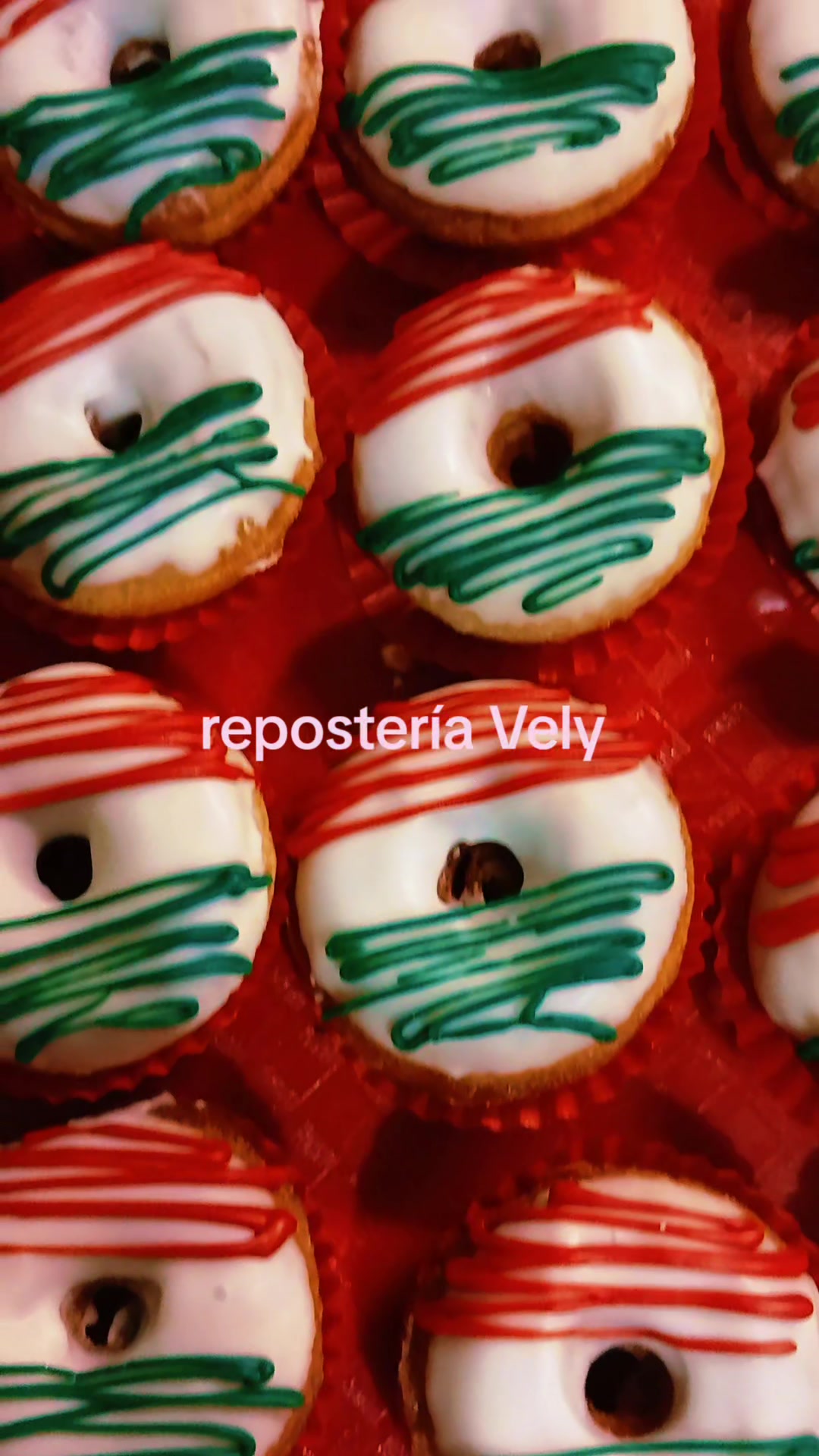 @Evelyn "REPOSTERIA VELY"