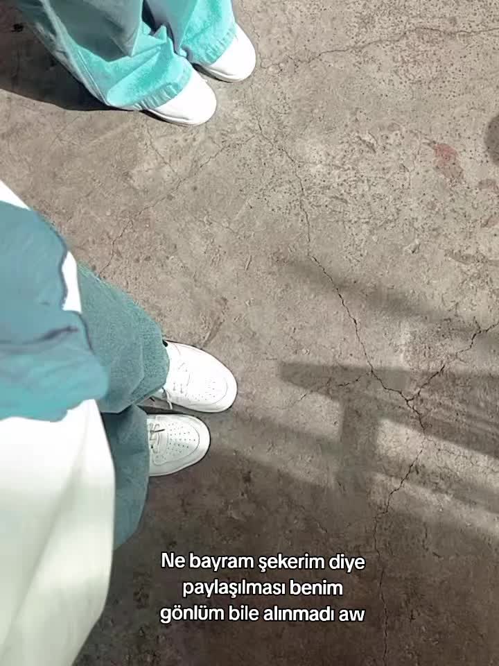 @E🤍Y🤍