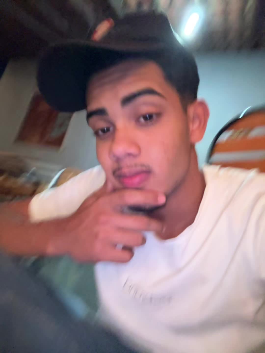 @Milit&atilde;o