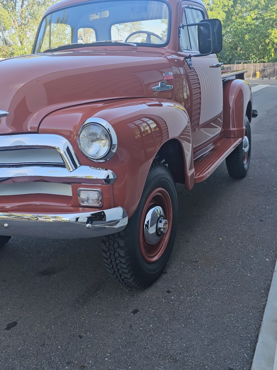 @Classic Cars & Trucks
