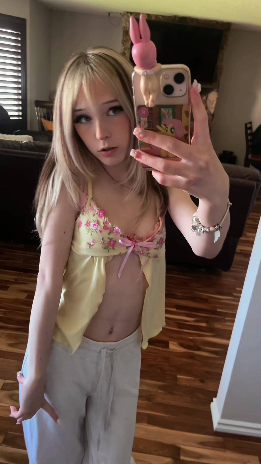 @🪽