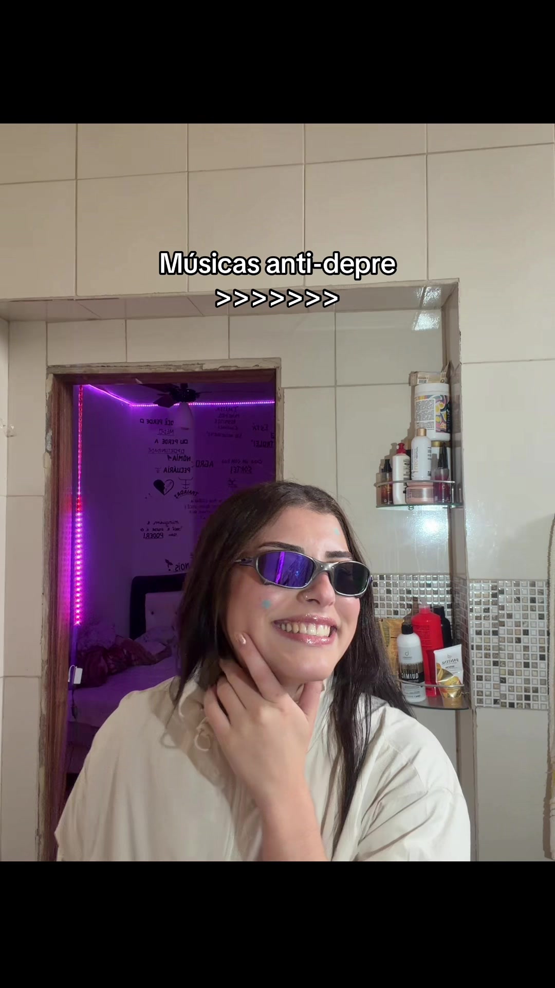@Eu_Mell🐝🍯