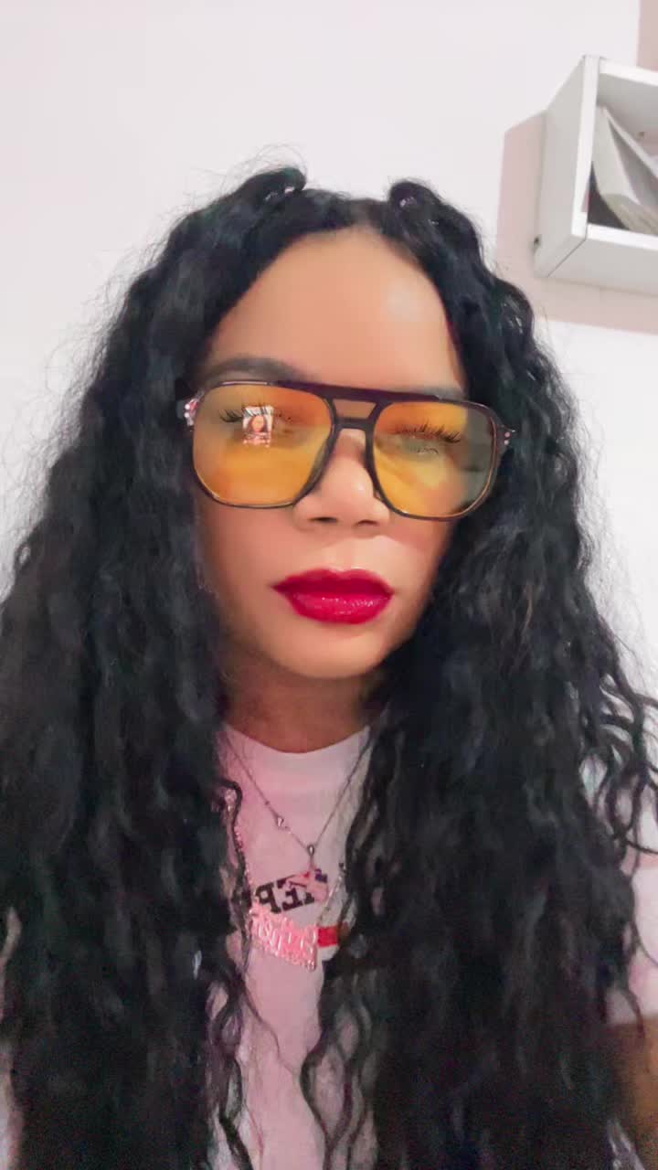 @Esther Zapata