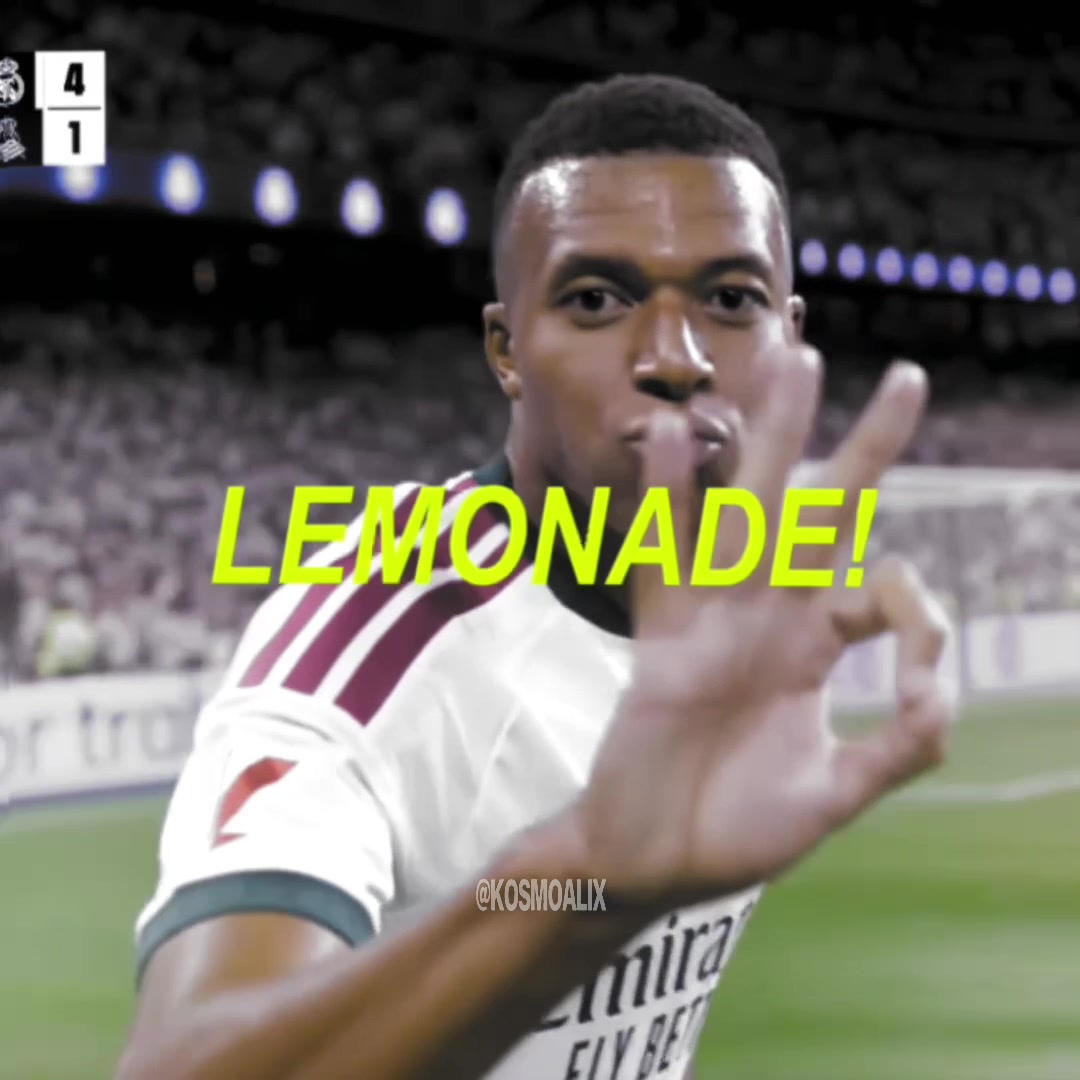 @★ alix ★