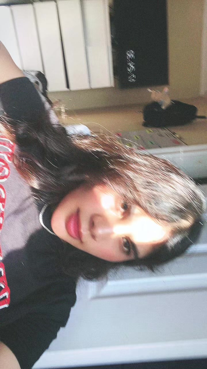 @Ojitos 🤎