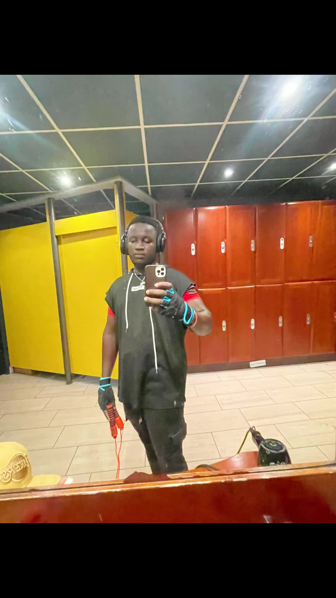 @Mario Mbengue