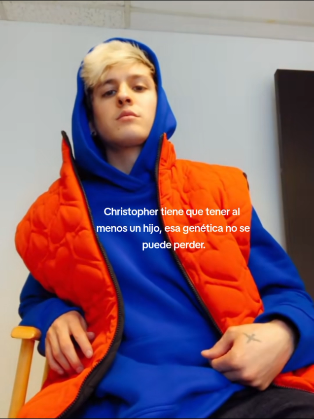@⋆.˚Chrι᥉t᥆ρhᥱr ᥣ᥆᥎ᥱr᥉⋆˚.
