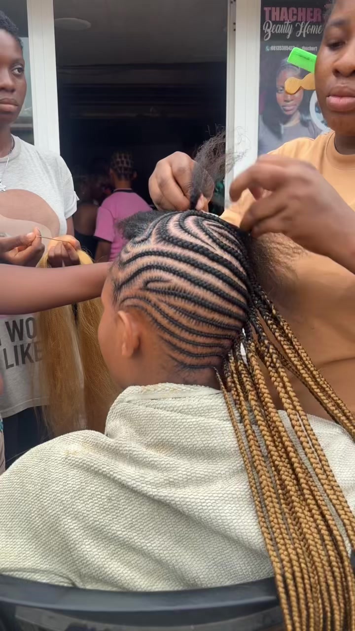 @Hairstylist in oshodi mainland