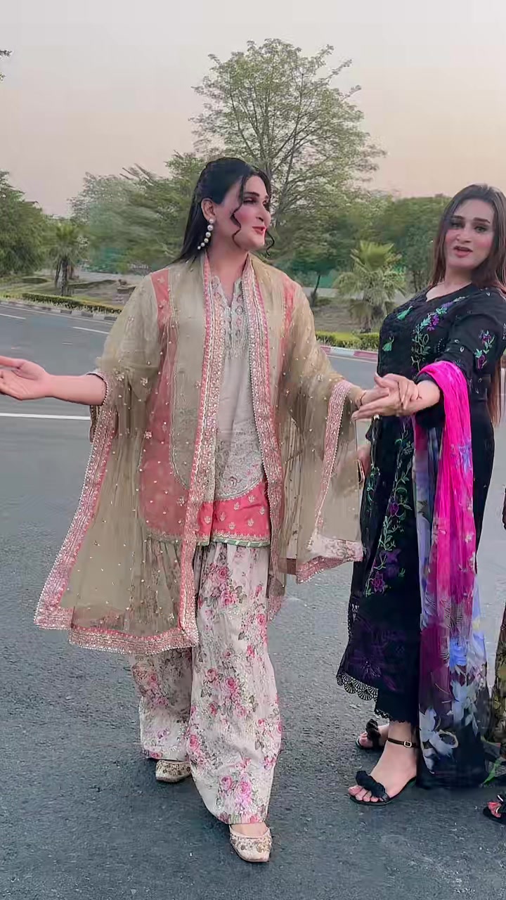 @Ratna Chudhary