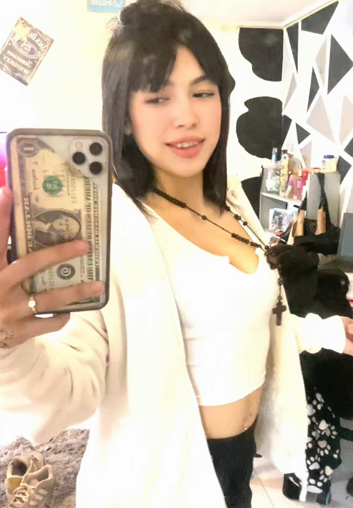 @amoraa
