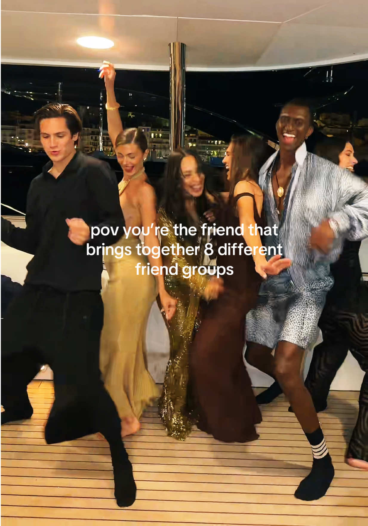 @Eva Gutowski