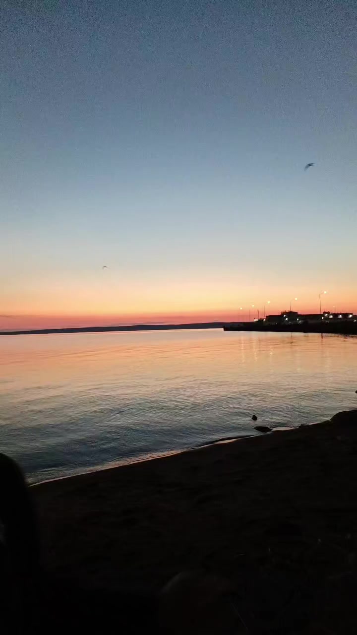 @awwwelie