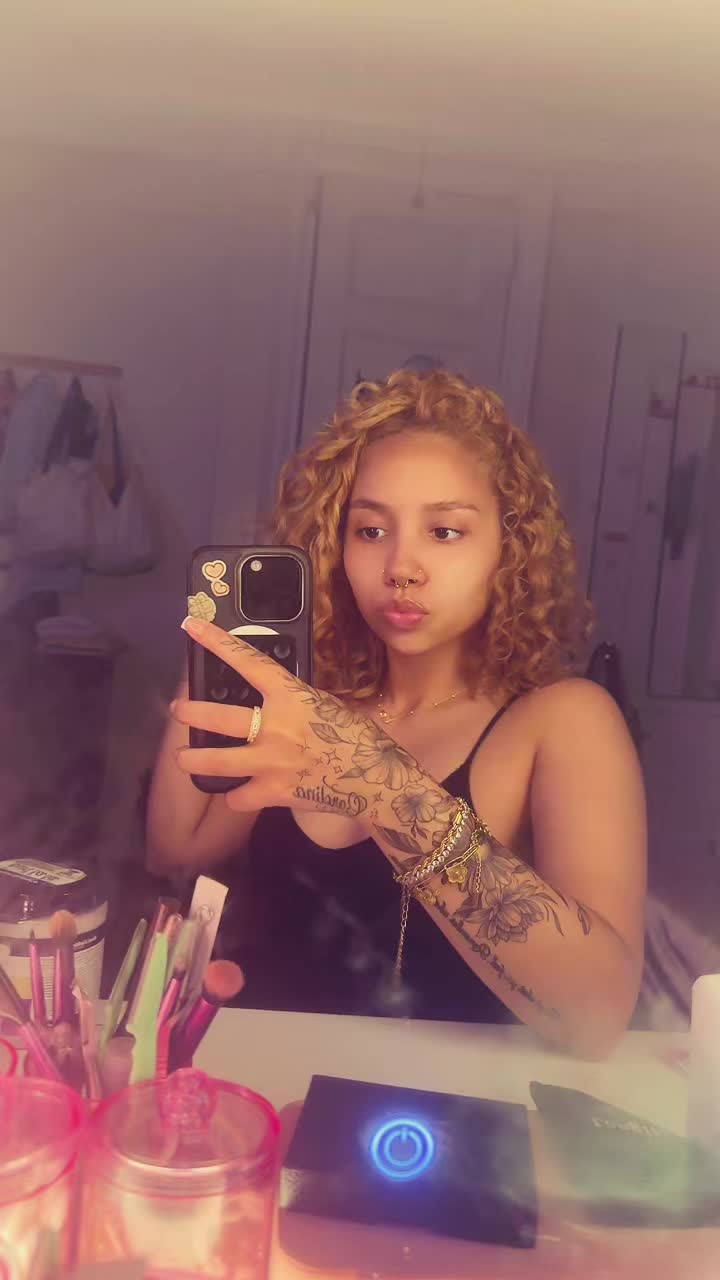 @MDOLLAZ$