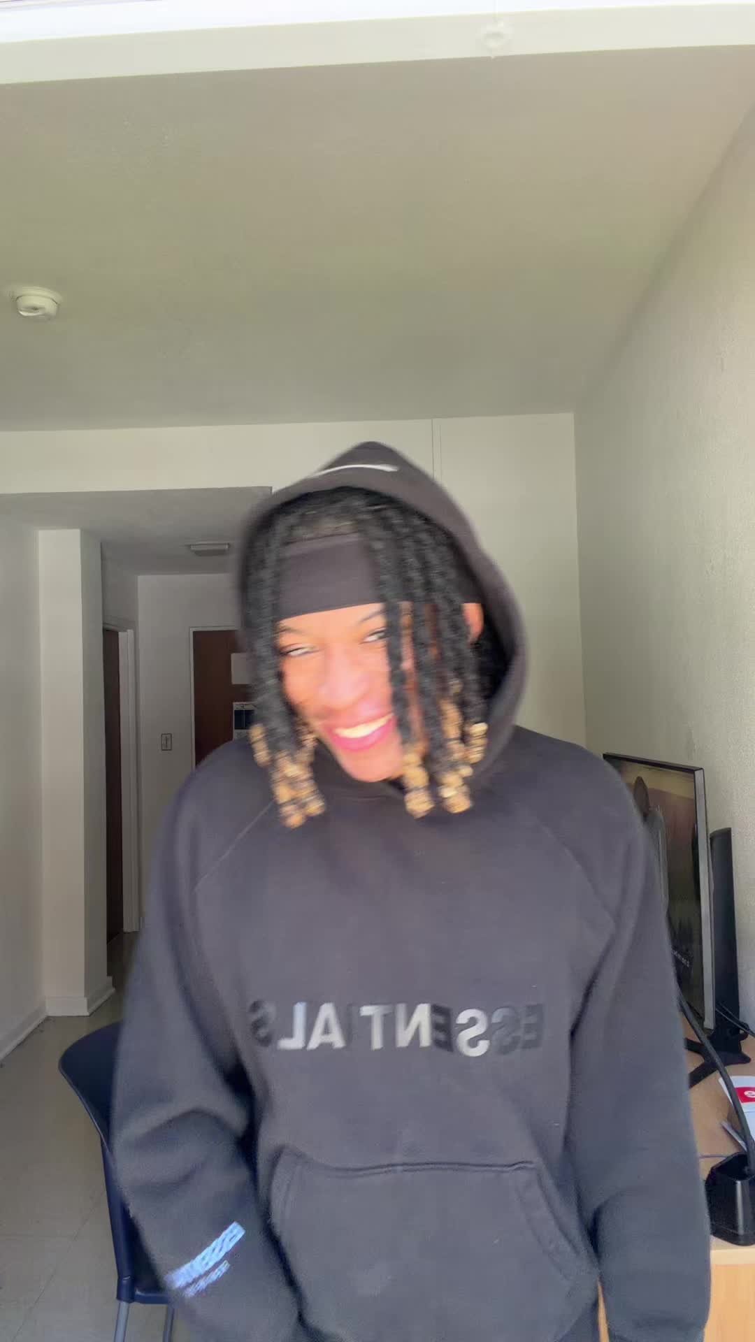 @privlifeofzay