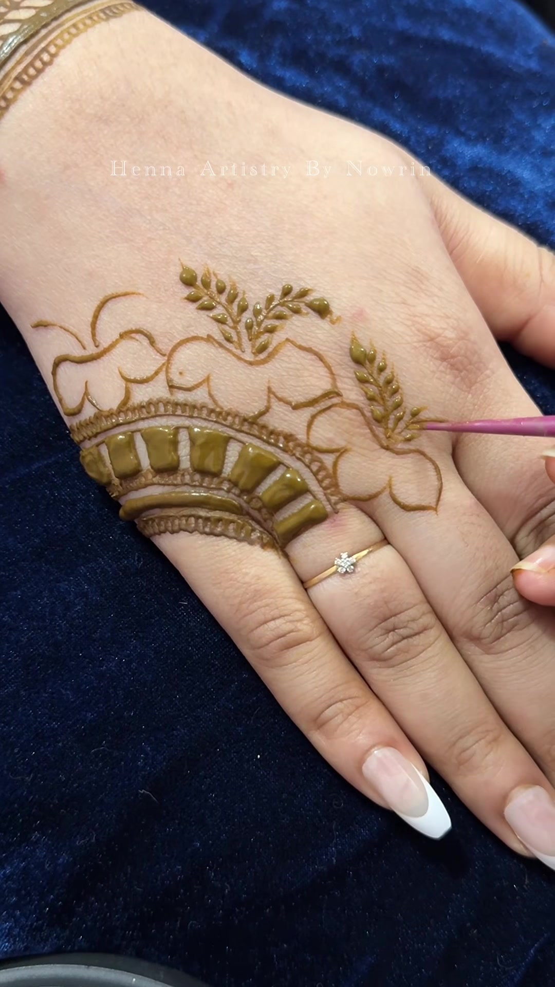 @Henna Artistry By Nowrin