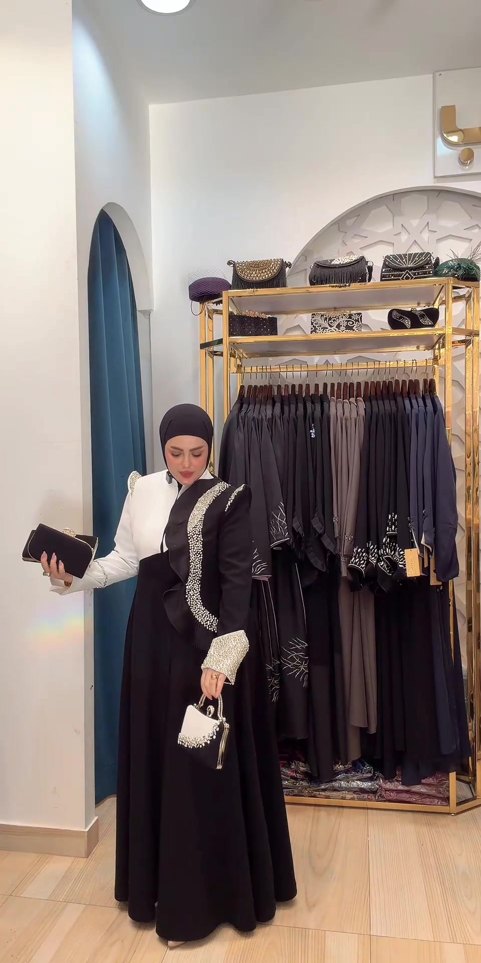 @بيلا للالبسة الخليجية