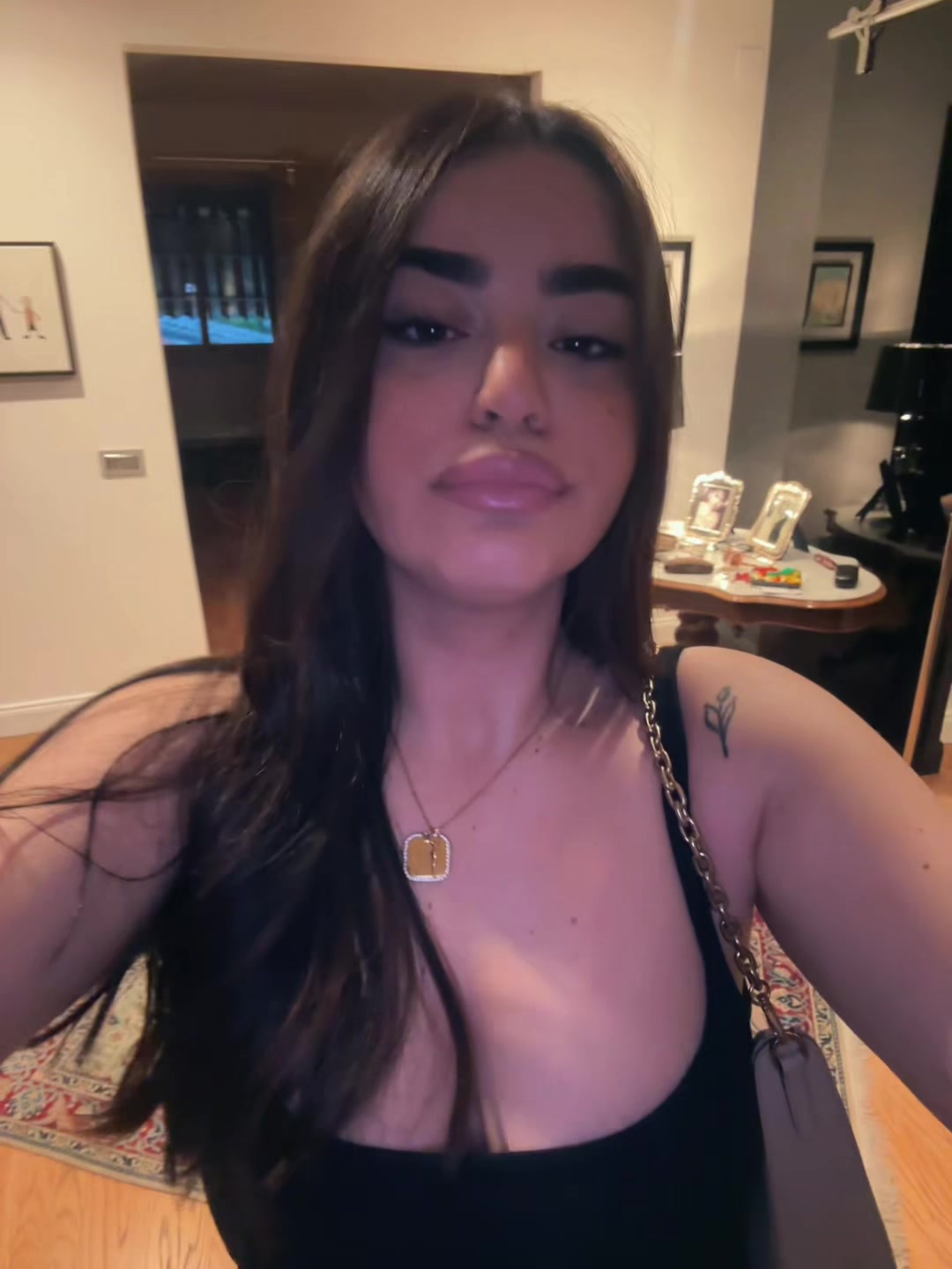 @giulia