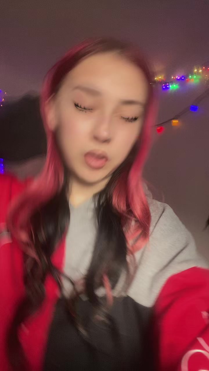 @LilRed 👑