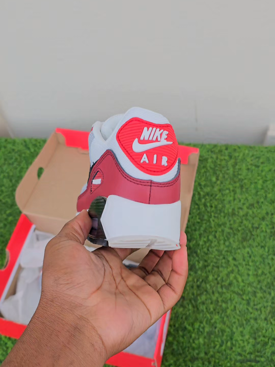 @Jayjaysneakerscpt(pty)ltd